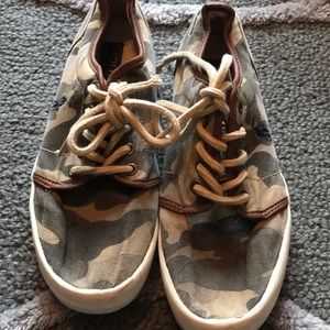 Polo camo sneakers